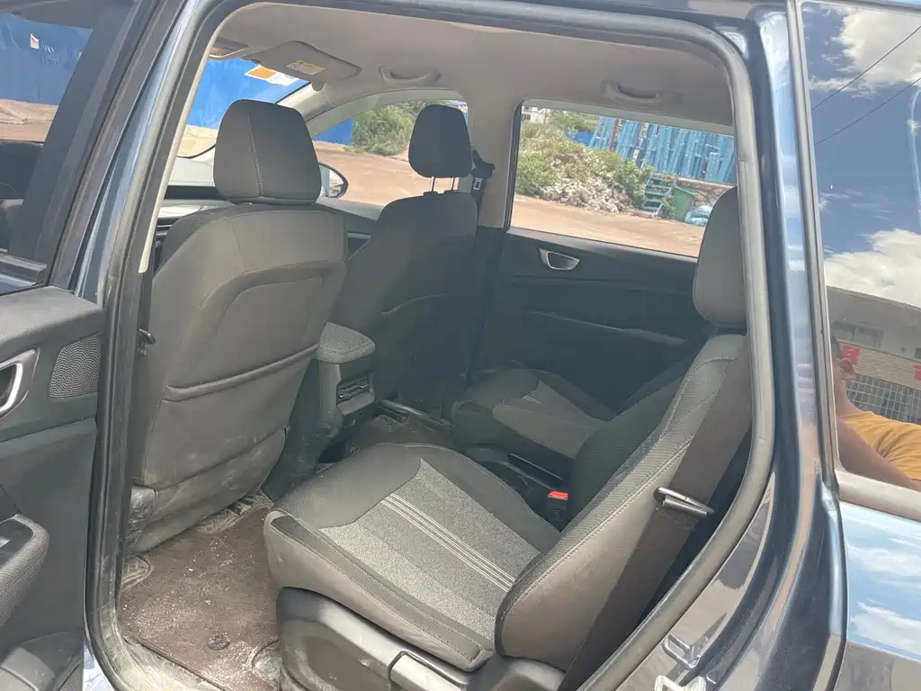 Wuling Jiachen 2022 1.5L MT Elite