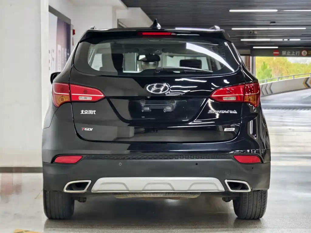 Hyundai Santa Fe — миниатюра 8
