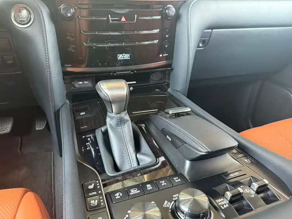 Lexus LX 2019 570 Luxury