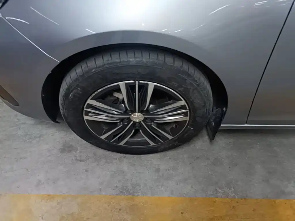 Peugeot 308 — миниатюра 23