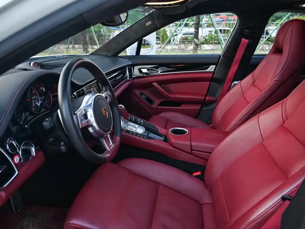 Porsche Panamera — миниатюра 6