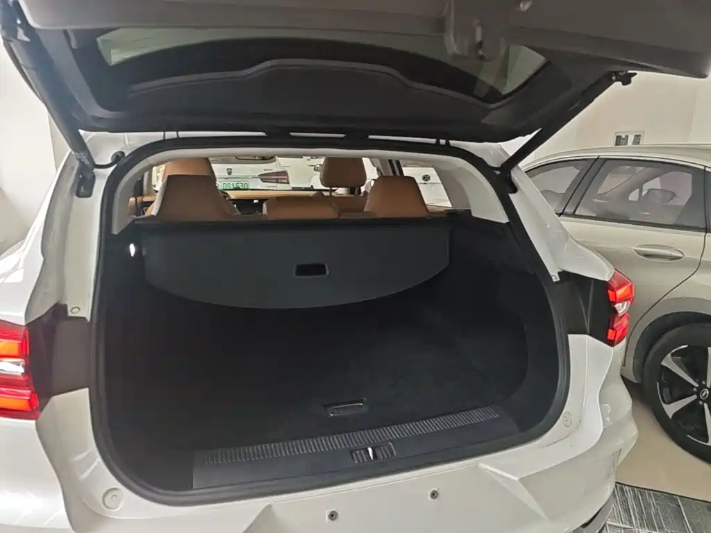 Roewe MARVEL X — миниатюра 19