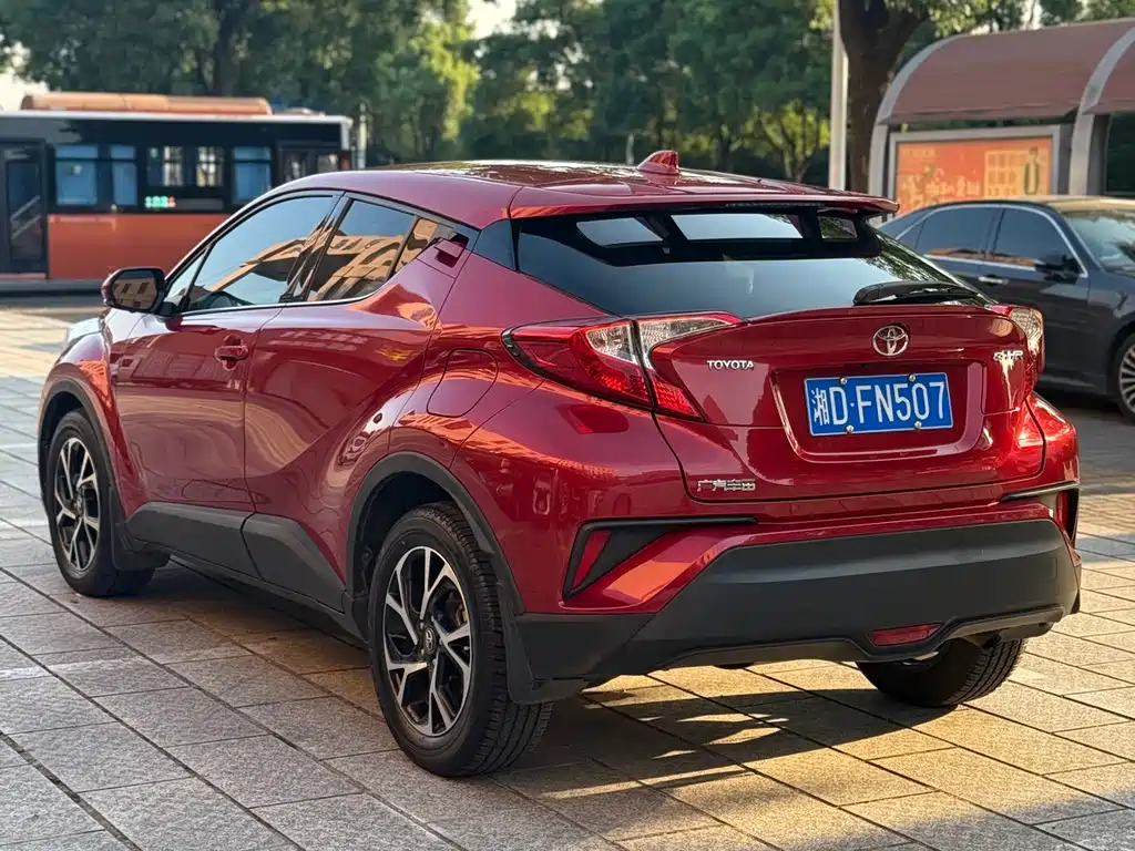 Toyota C-HR — миниатюра 9