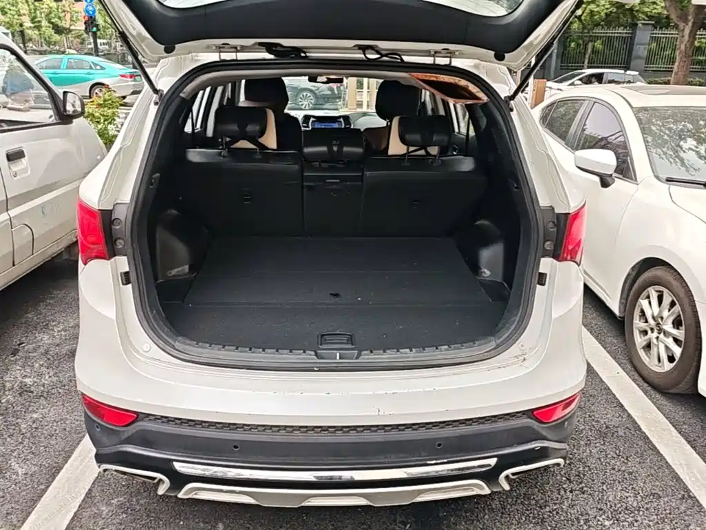 Hyundai Santa Fe — миниатюра 19