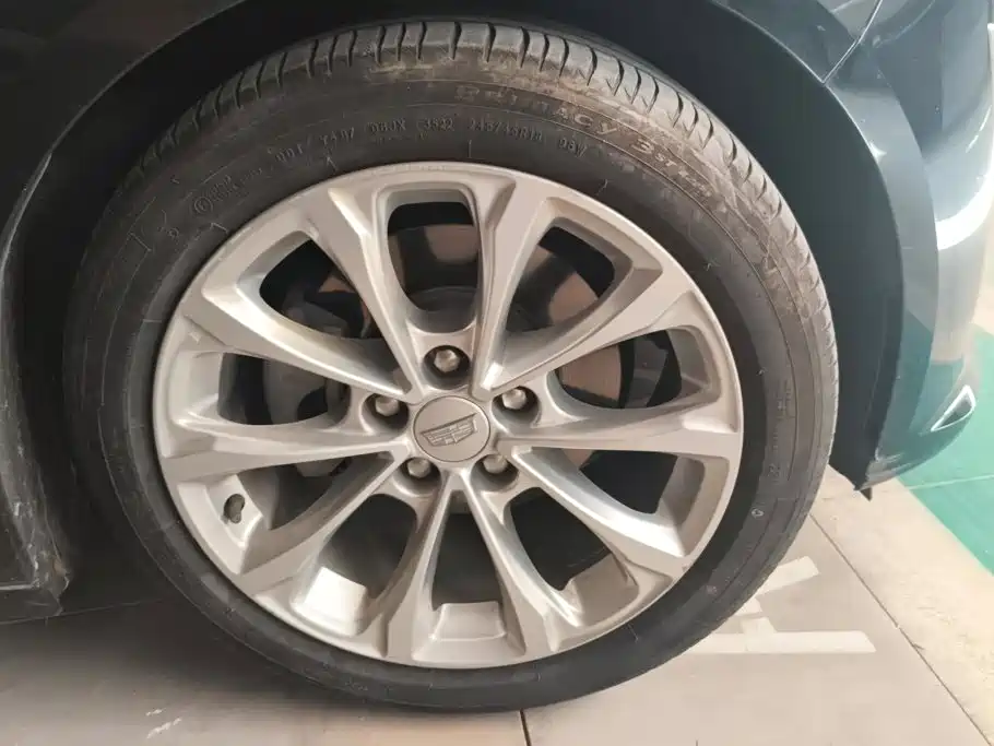Cadillac CT5 — миниатюра 6