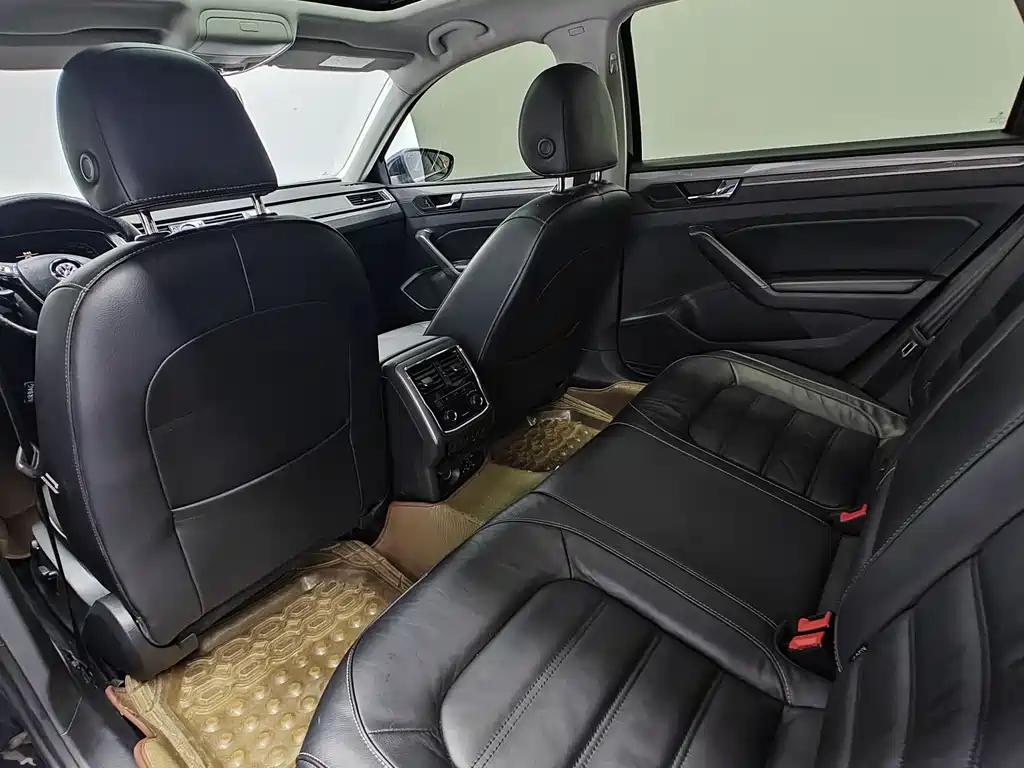 Volkswagen Passat 2016 330TSI DSG