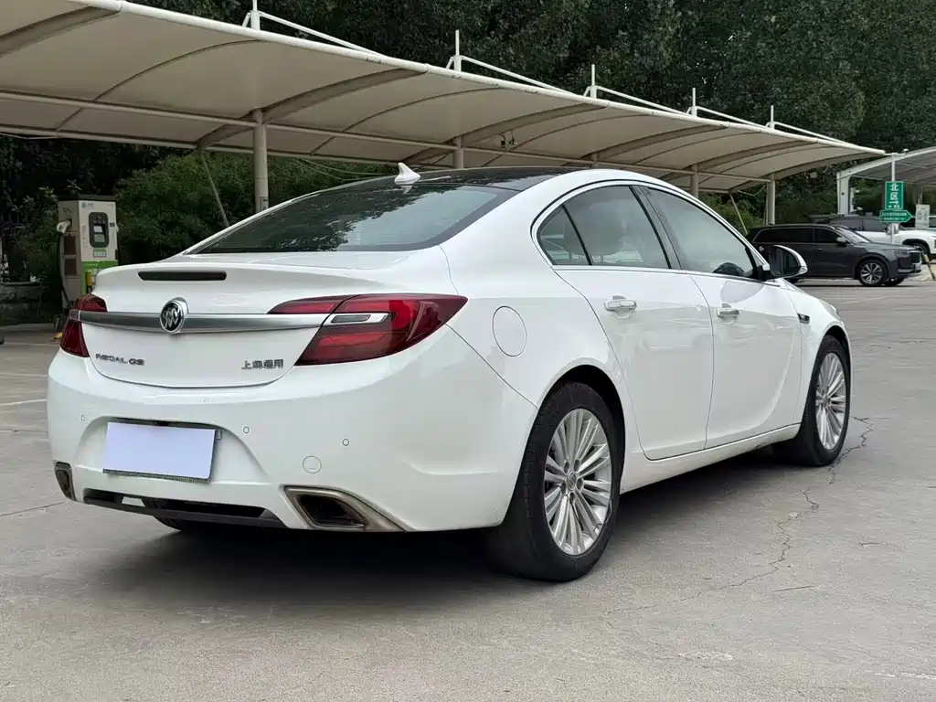 Buick Regal — миниатюра 13
