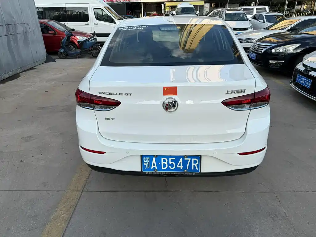 Buick Excelle — миниатюра 8