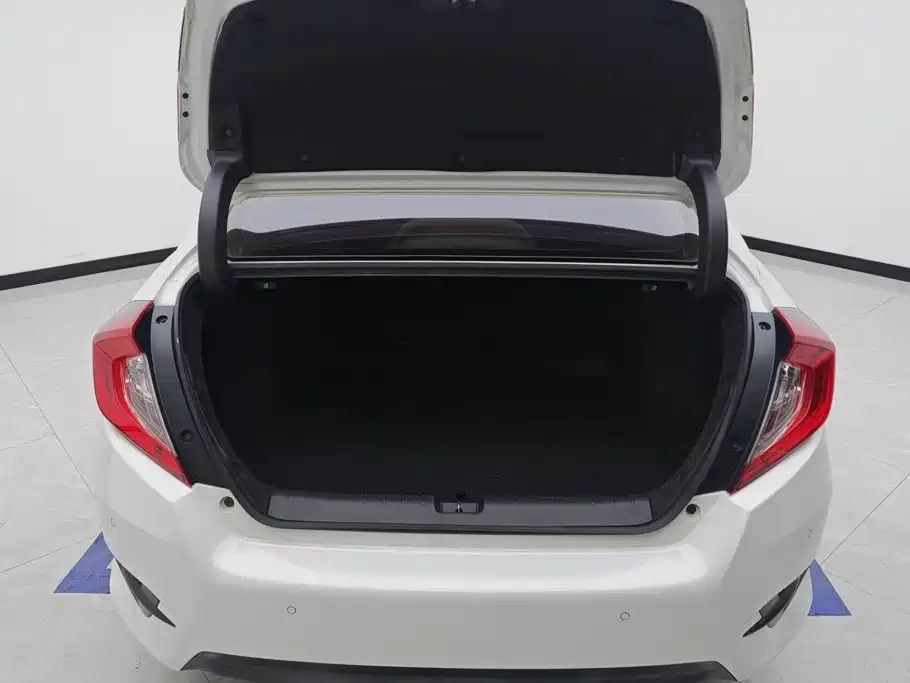 Honda Civic — миниатюра 4