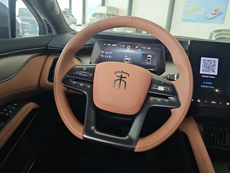 BYD L EV — миниатюра 15