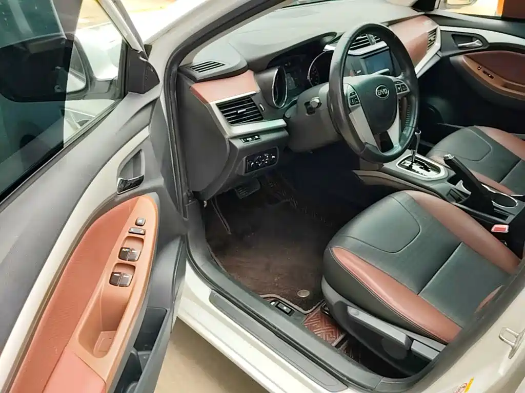BYD G5 — миниатюра 16