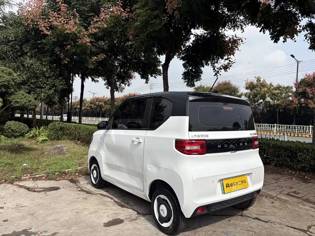 Wuling MINIEV — миниатюра 3
