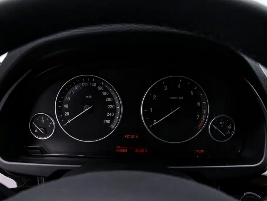 BMW X5 (Import) — миниатюра 6