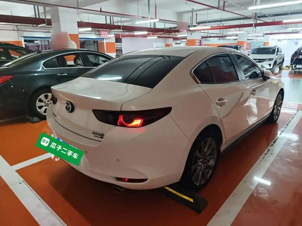 Mazda 3 Axela — миниатюра 7