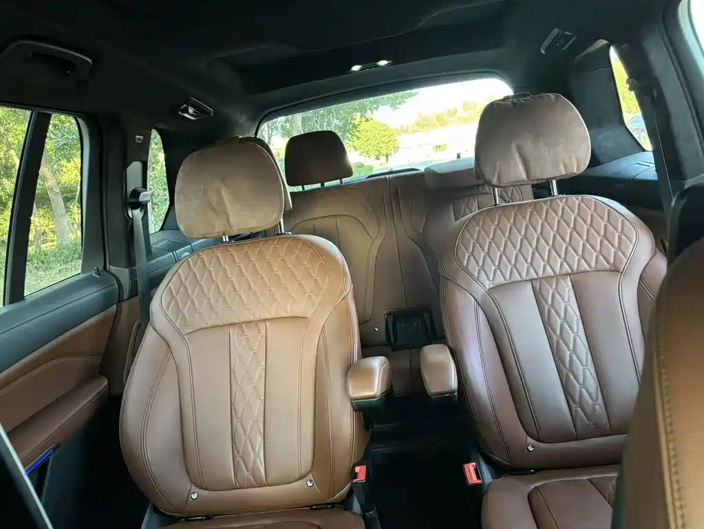 BMW X7 — миниатюра 9