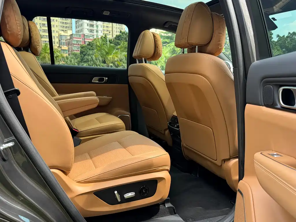 Li Auto Li ONE — миниатюра 11