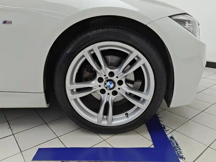 BMW 3 Series — миниатюра 6