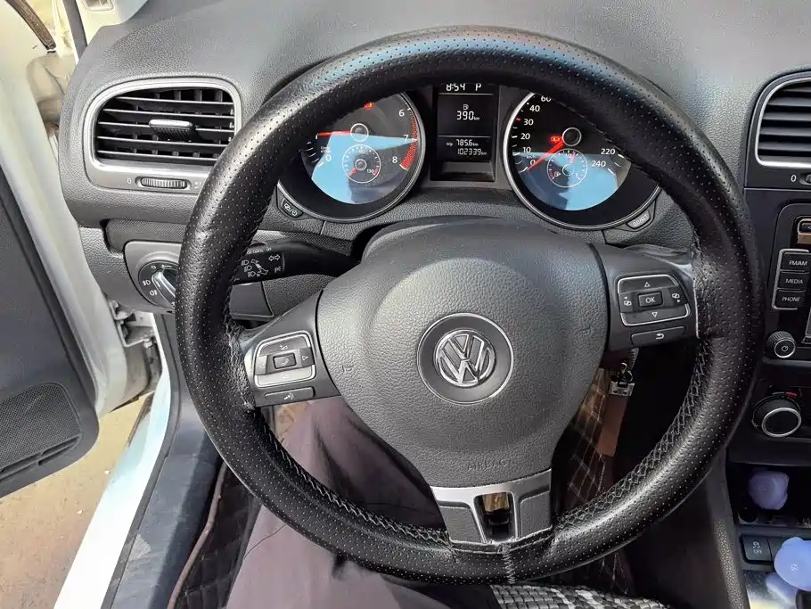 Volkswagen Golf — миниатюра 15