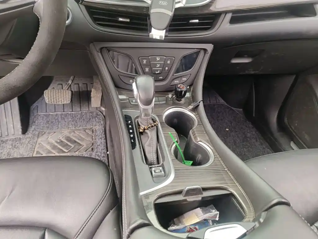 Buick Envision Plus — миниатюра 14
