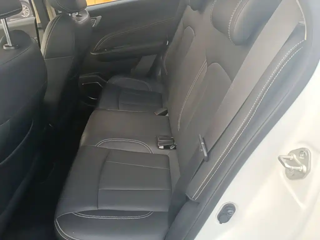 Geely Vision X3 — миниатюра 17
