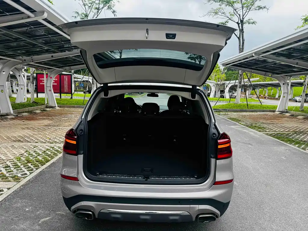 BMW X3 — миниатюра 17