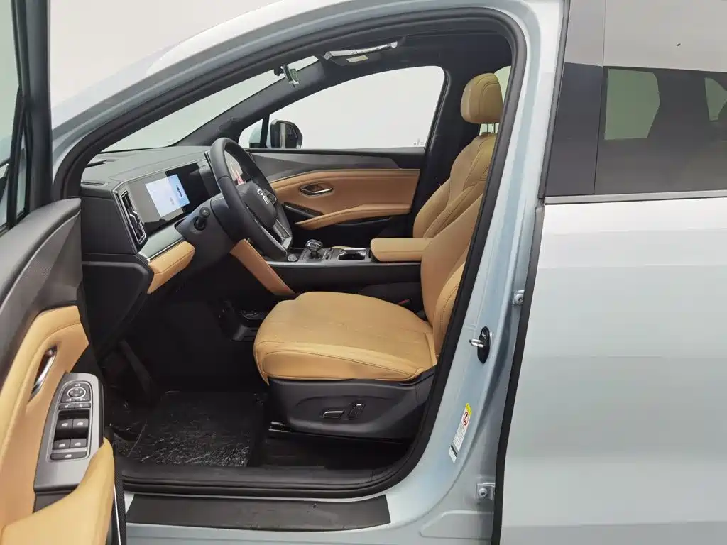 BYD L DM-i — миниатюра 10