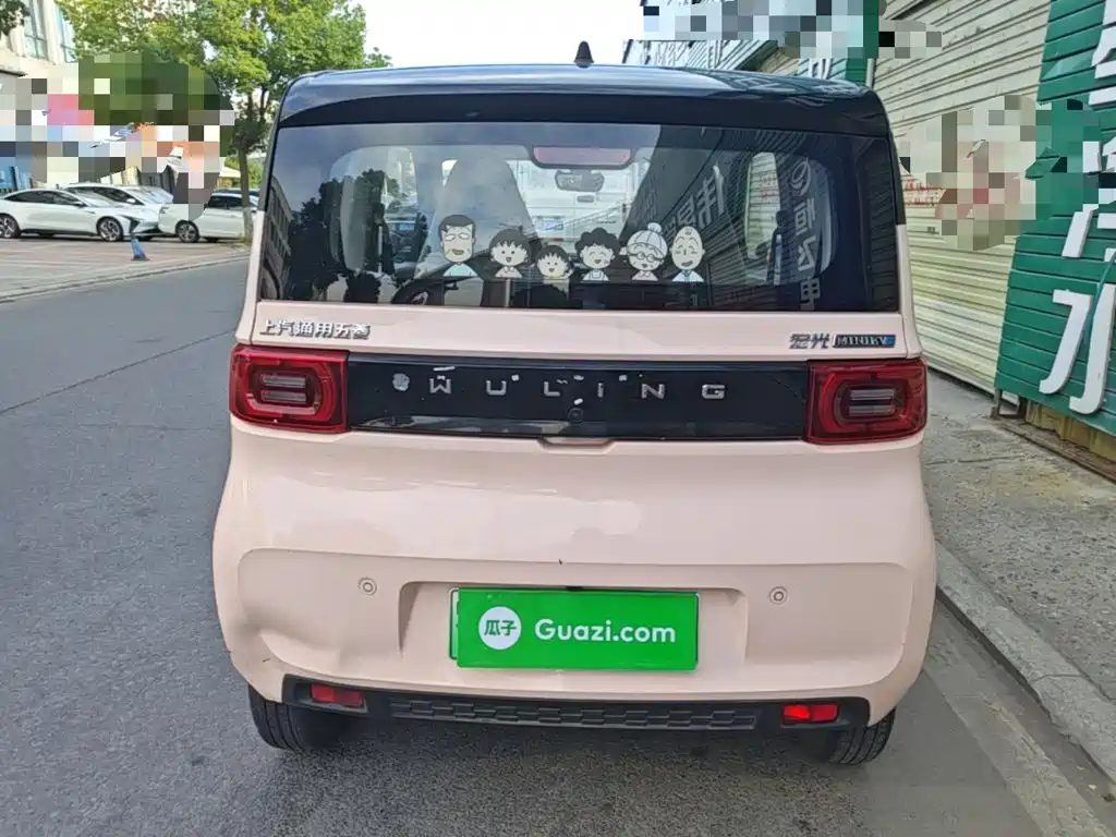 Wuling MINIEV — миниатюра 6