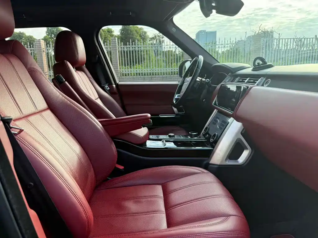 Land Rover Range Rover — миниатюра 5
