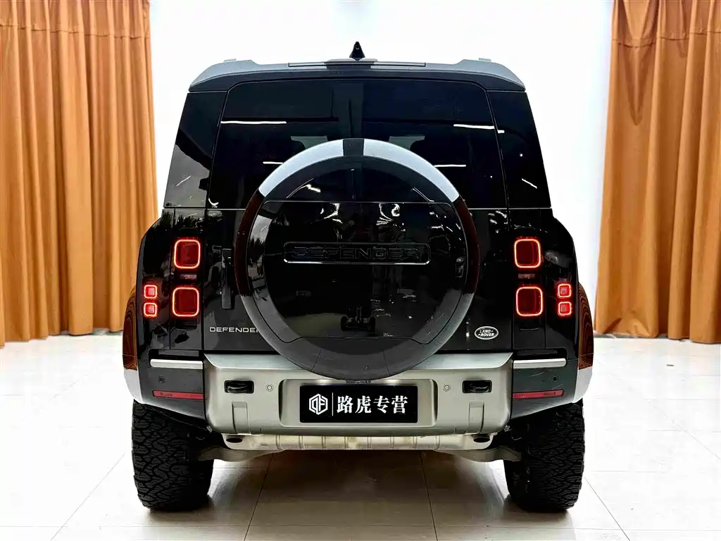 Land Rover Defender — миниатюра 5