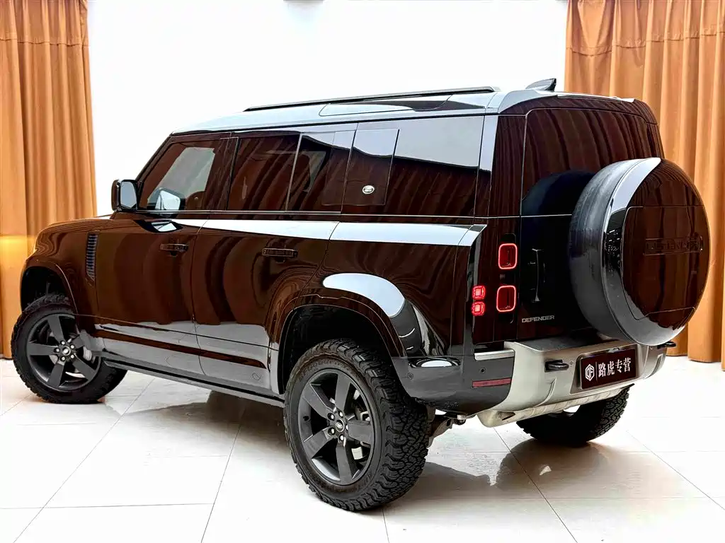 Land Rover Defender — миниатюра 6