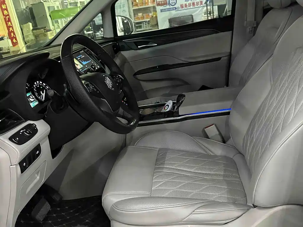Buick GL8 — миниатюра 5