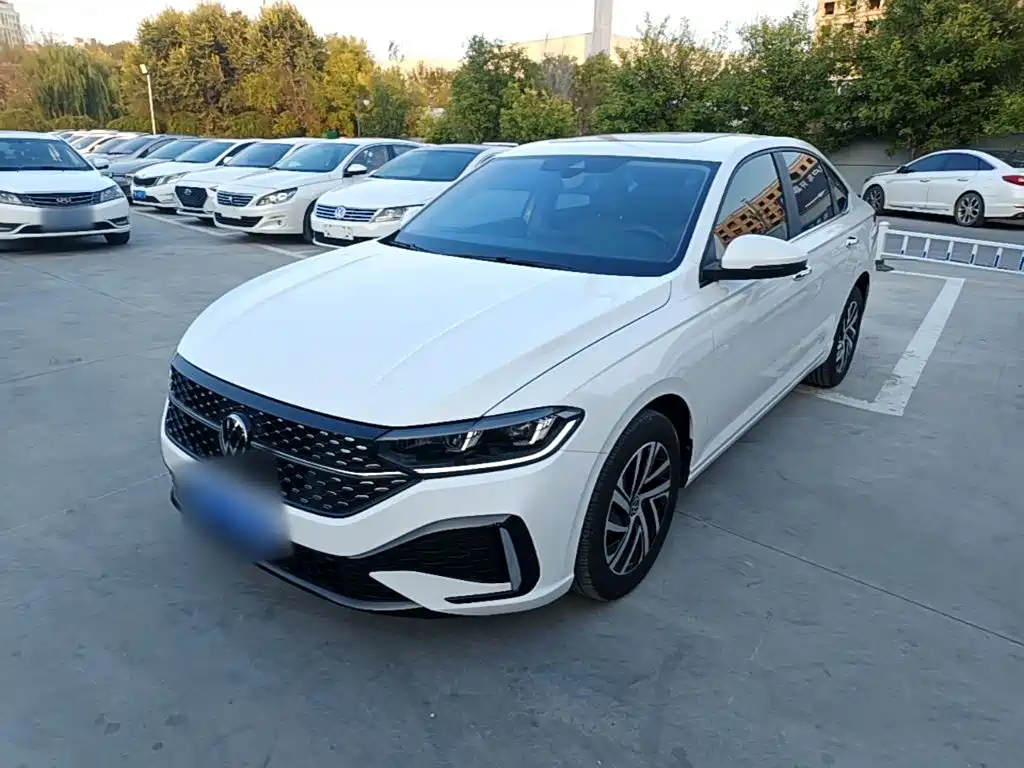 Volkswagen Lavida — миниатюра 2