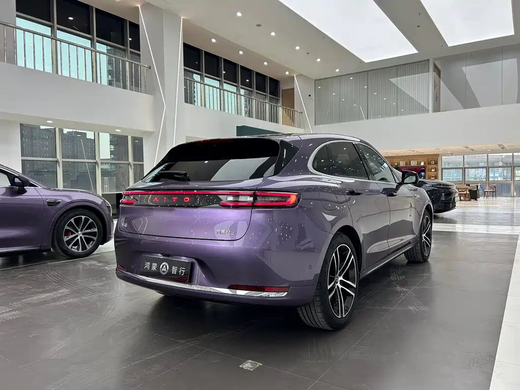 AITO ASK THE WORLD M5