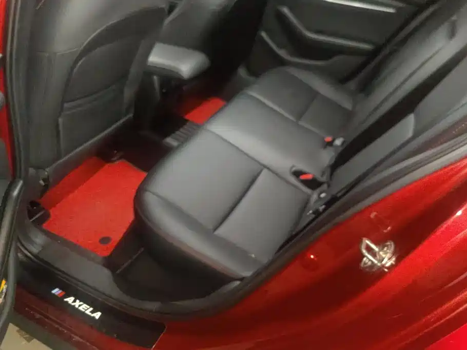 Mazda 3 Axela — миниатюра 11