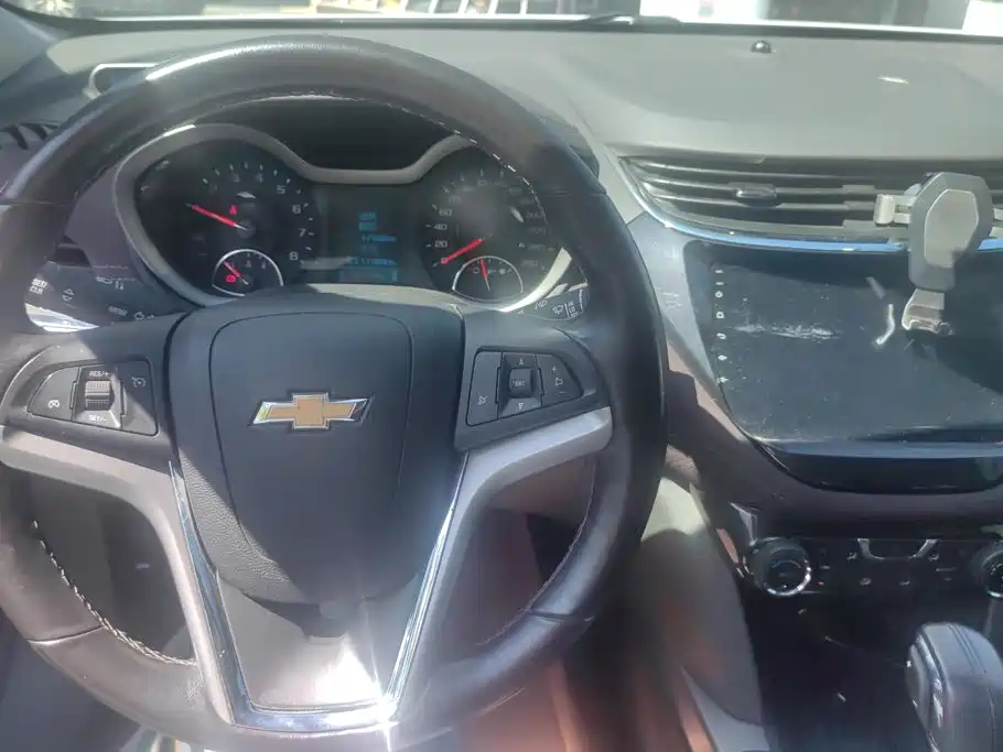 Chevrolet Malibu — миниатюра 12
