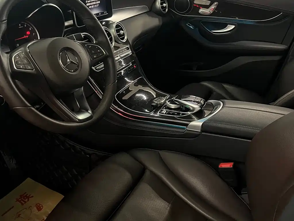 Mercedes-Benz GLC 2019 GLC 260 4MATIC