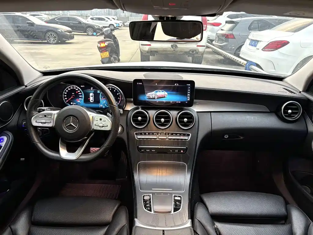 Mercedes-Benz C-Class — миниатюра 8