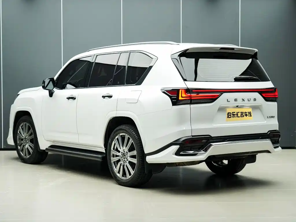 Lexus LX — миниатюра 4