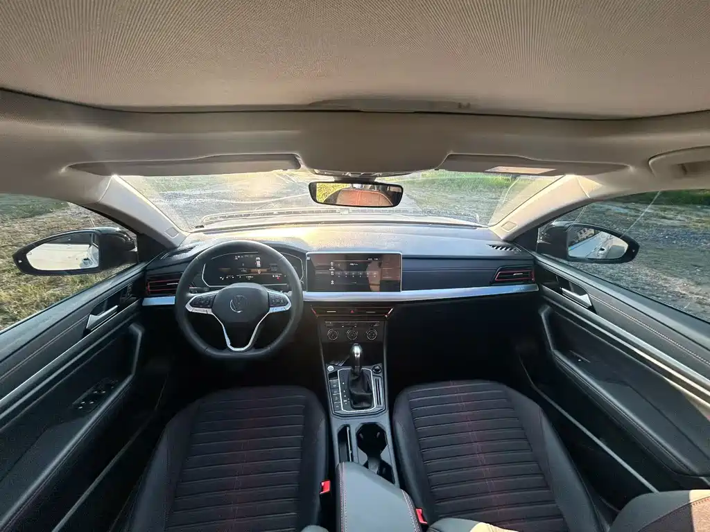 Volkswagen Lavida — миниатюра 6