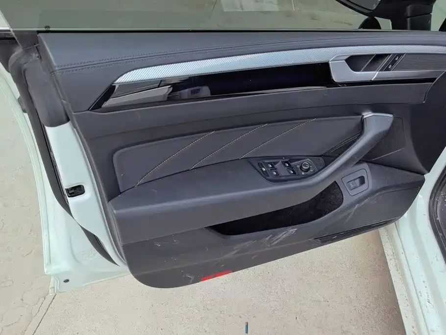 Volkswagen CC — миниатюра 7
