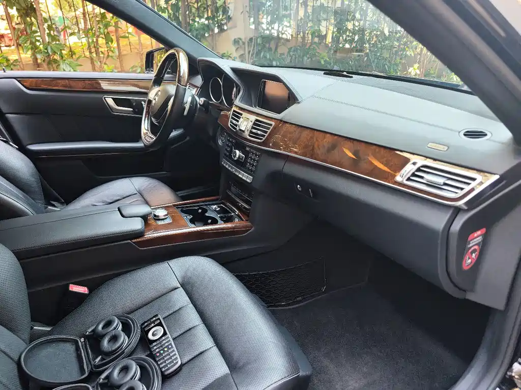 Mercedes-Benz E-Class — миниатюра 22