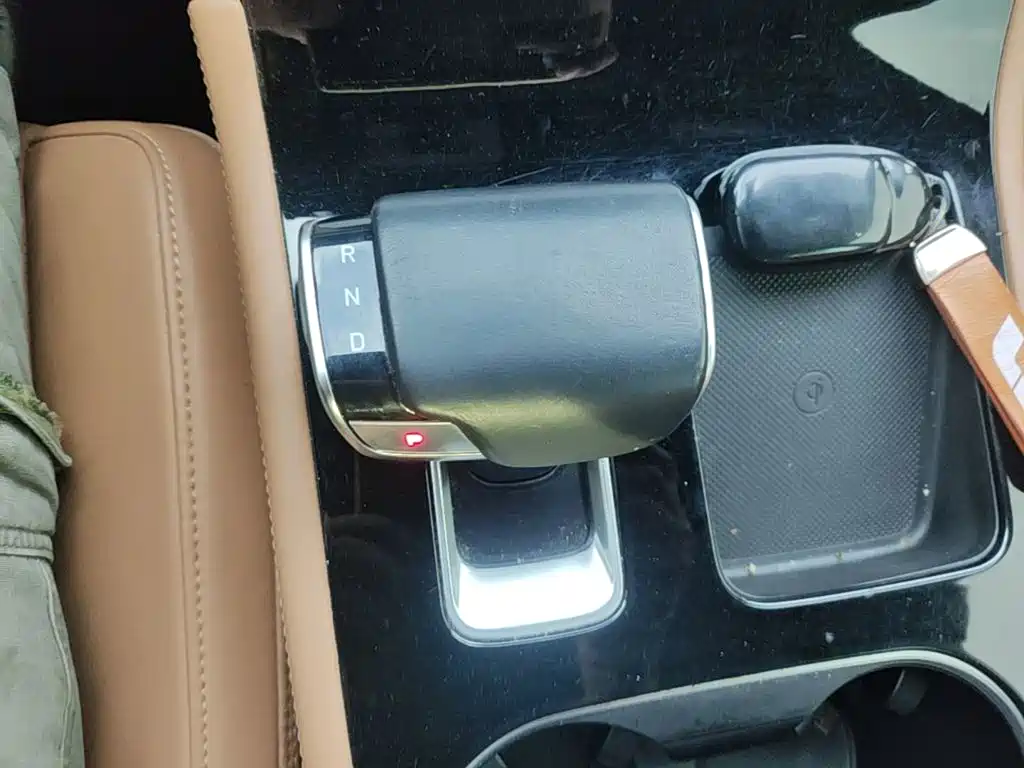Li Auto Li ONE — миниатюра 14