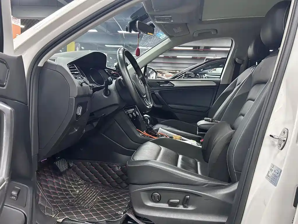 Volkswagen Tiguan L — миниатюра 3