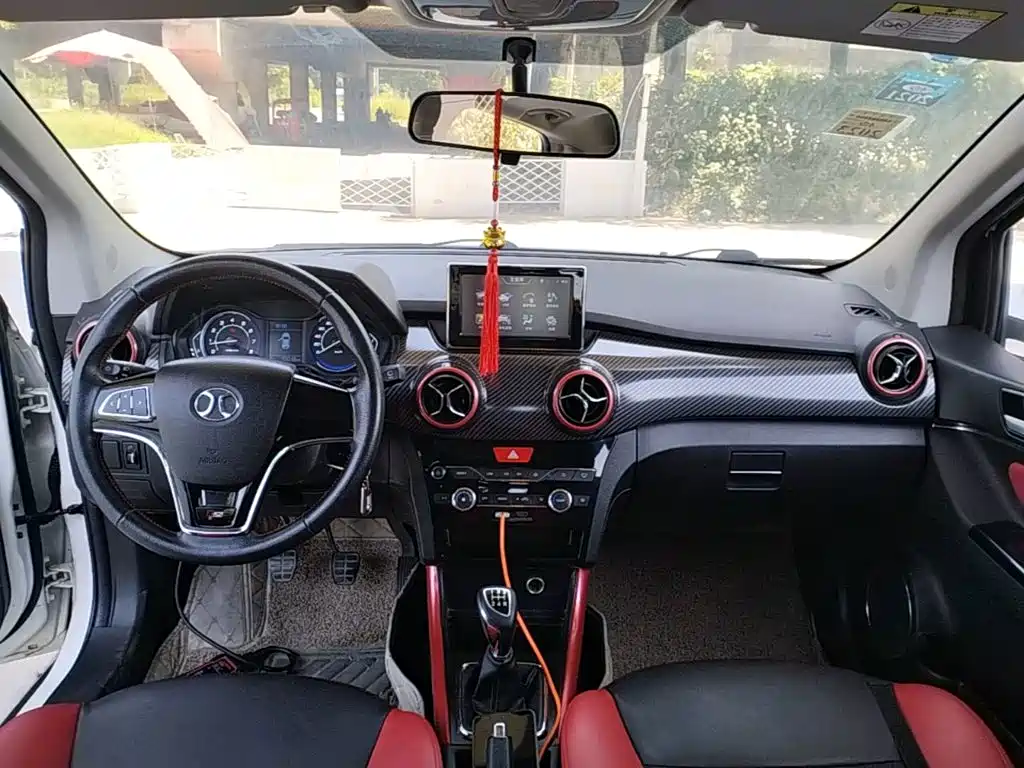 BAIC Senova X25 — миниатюра 10