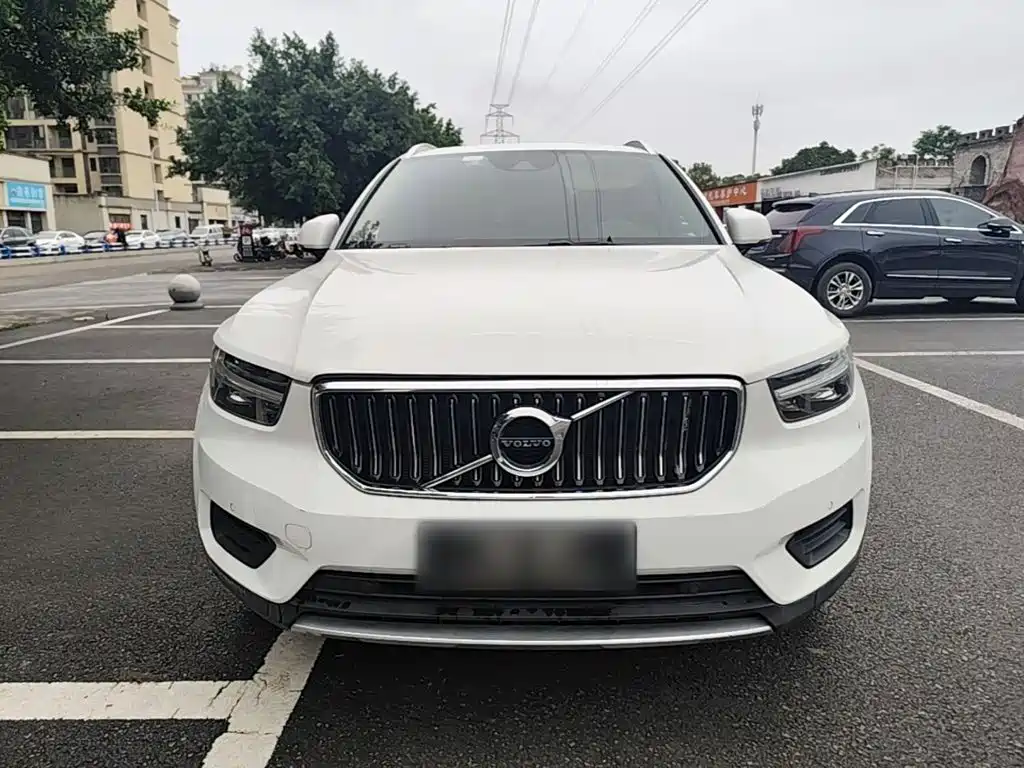 Volvo XC40 — миниатюра 3