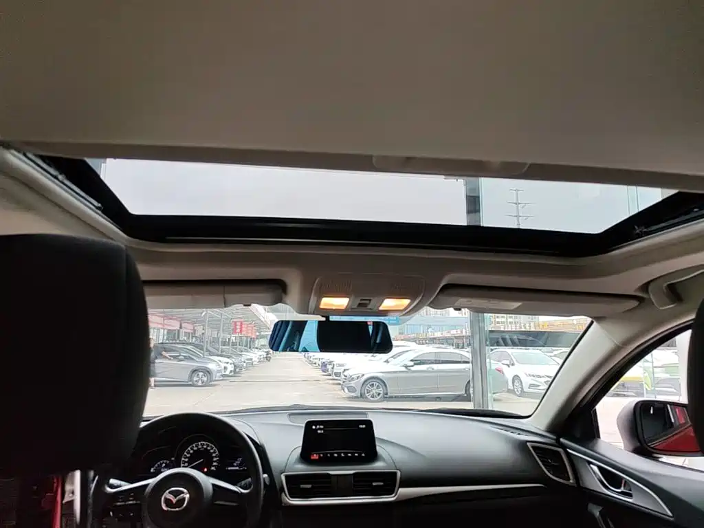 Mazda 3 Axela — миниатюра 18