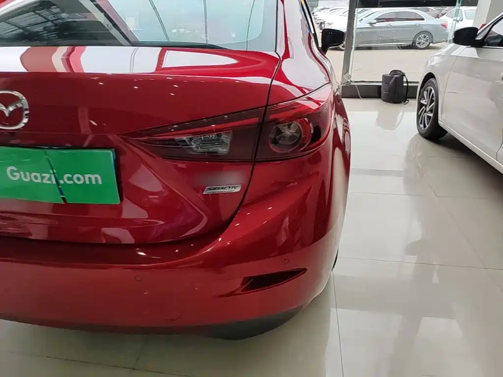 Mazda 3 Axela — миниатюра 8