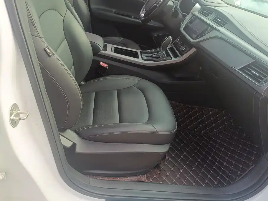Geely Emgrand GL — миниатюра 8