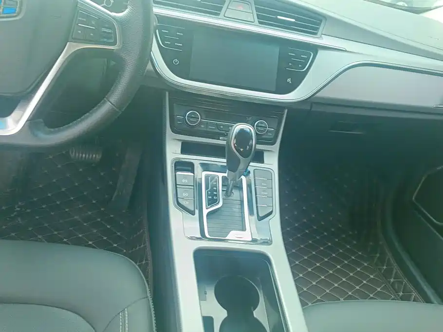 Geely Emgrand GL — миниатюра 16