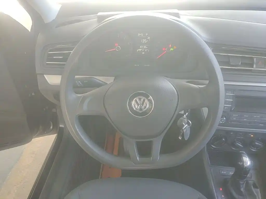 Volkswagen Lavida — миниатюра 11